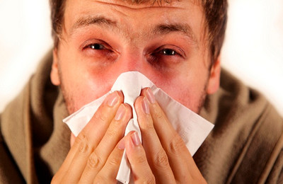 Алергічний кон'юнктивіт: симптоми, причини, види, методи лікування алергічного кон'юнктивіту