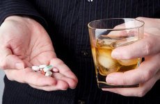 Флуконазол і алкоголь: сумісність, через скільки можна приймати, наслідки