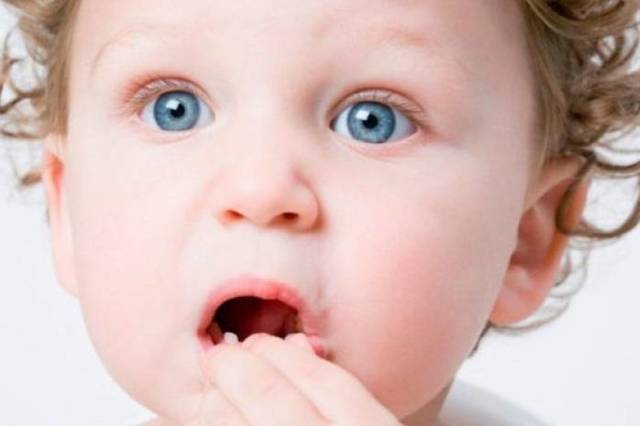 Причини алергічного кашлю у дитини - симптоми і лікування?