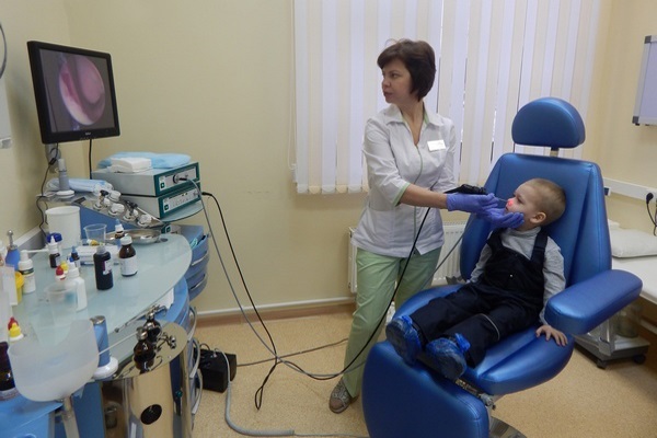 Лазеротерапія при аденоїдах у дітей: переваги та опис лікування