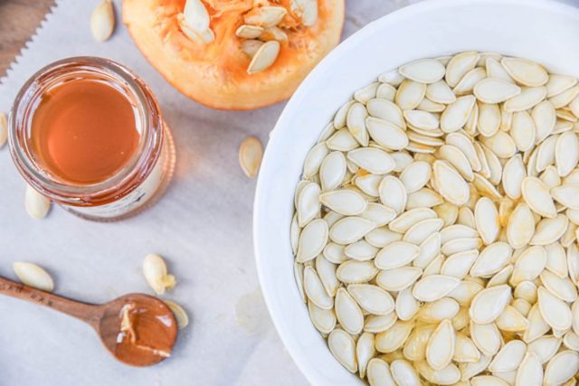 Гарбузове насіння з медом від простатиту: рецепт для лікування
