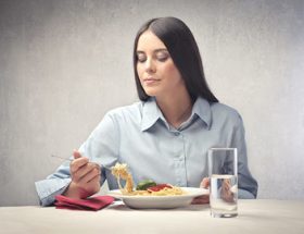 Що робити при загостренні гастродуоденита: принципи дієти, дозволені і заборонені продукти, смачні рецепти
