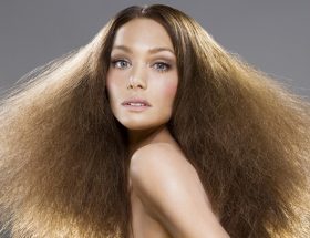 Догляд за волоссям взимку: кілька способів зняття статичного елекстрічества з зачіски і рецепти масок