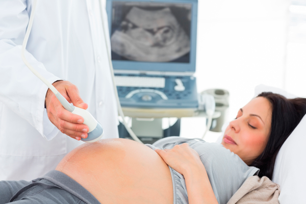 32 тиждень вагітності: що відбувається з плодом і що відчуває жінка