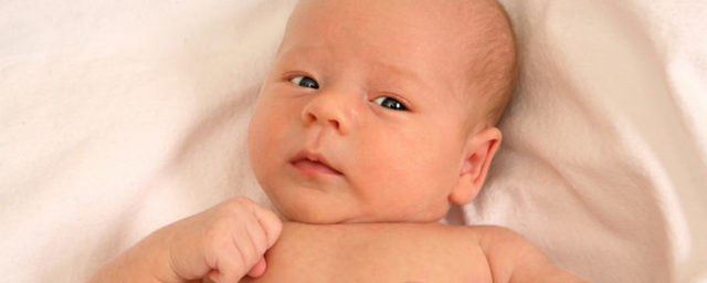 Кривошея у немовлят: симптоми, лікування, профілактика кривошиї у новонароджених