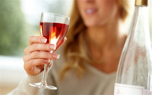 Цефтриаксон і алкоголь: сумісність, через скільки можна пити алкоголь після лікування цефтріаксоном, наслідки вживання