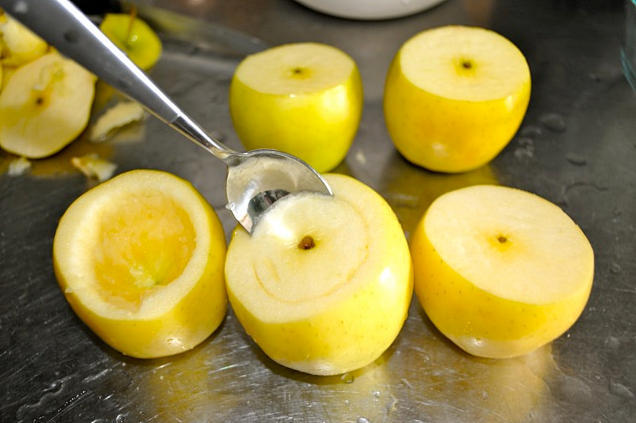 Яблука: користь і шкода для організму, харчова цінність і лікувальні властивості, правила вибору і зберігання