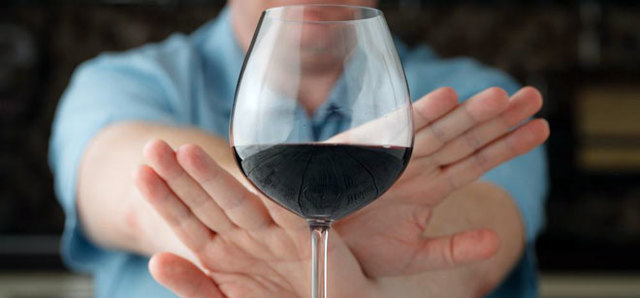 Амоксиклав і алкоголь: сумісність, через скільки можна пити, наслідки