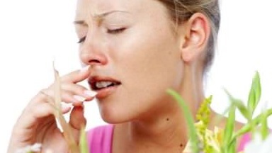 Алергічний нежить: симптоми, лікування - ефективні засоби від алергічного нежитю