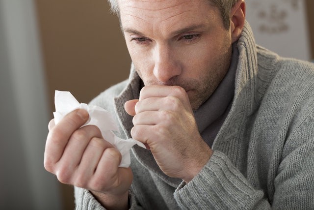 Чим лікувати кашель без температури?