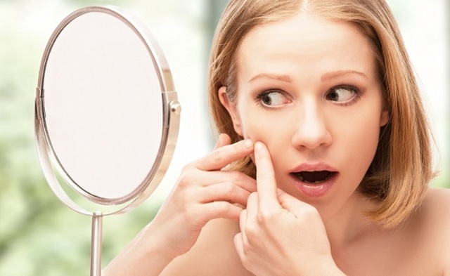 Як позбутися жировика на обличчі, як видалити жировик на обличчі в домашніх умовах