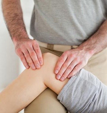 Різка, гостра, сильний біль в коліні: причини, діагностика проблеми, лікування