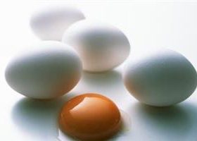 Отруєння яйцями: симптоми інтоксикації, правила надання першої допомоги
